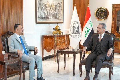 رئيسا مجلس القضاء والوقف السني يناقشان الإجراءات القانونية الخاصة بالدعاوى المعروضة على المحاكم