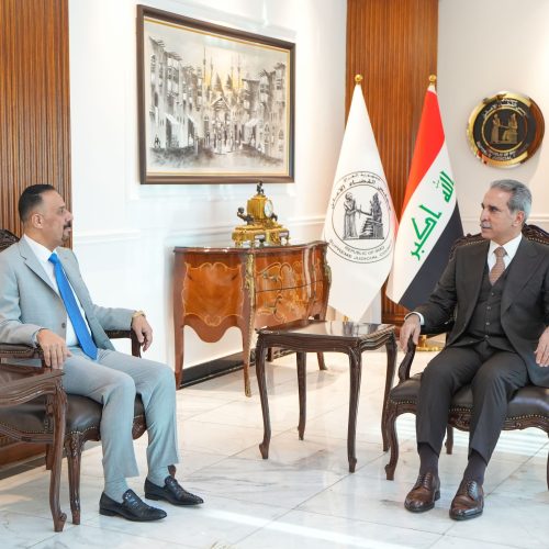 رئيسا مجلس القضاء والوقف السني يناقشان الإجراءات القانونية الخاصة بالدعاوى المعروضة على المحاكم