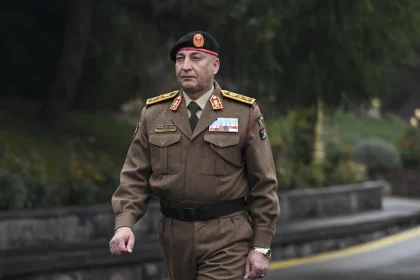 وسائل إعلام تركية: طاقم طائرة رئيس الأركان الليبي يحمل الجنسية الفرنسية