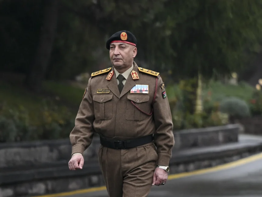 وسائل إعلام تركية: طاقم طائرة رئيس الأركان الليبي يحمل الجنسية الفرنسية