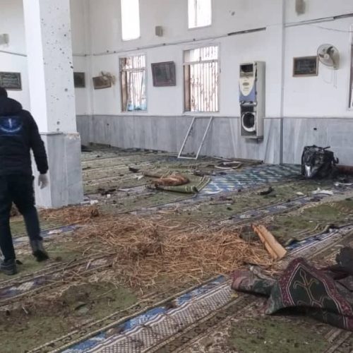 سانا: مقتل 3 أشخاص وإصابة 5 جراء الانفجار داخل المسجد في حمص