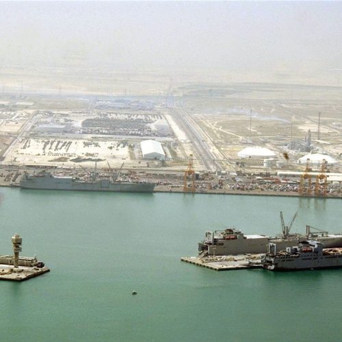 ضبط 30 حاوية تضم مواداً كيمياوية شديدة الخطورة في ميناء أم قصر