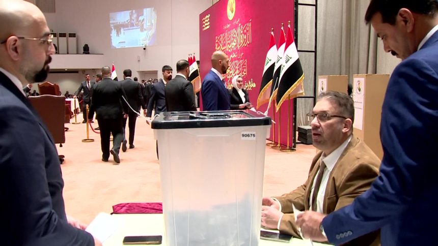 انتهاء عملية التصويت لانتخاب نائب رئيس مجلس النواب