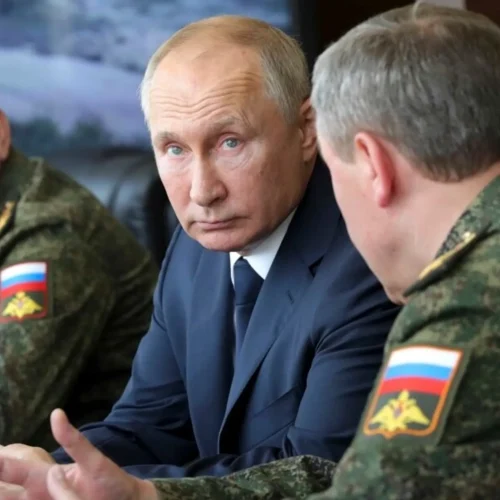 بوتين يأمر باستدعاء 261 ألف روسي للخدمة العسكرية الإلزامية في 2026