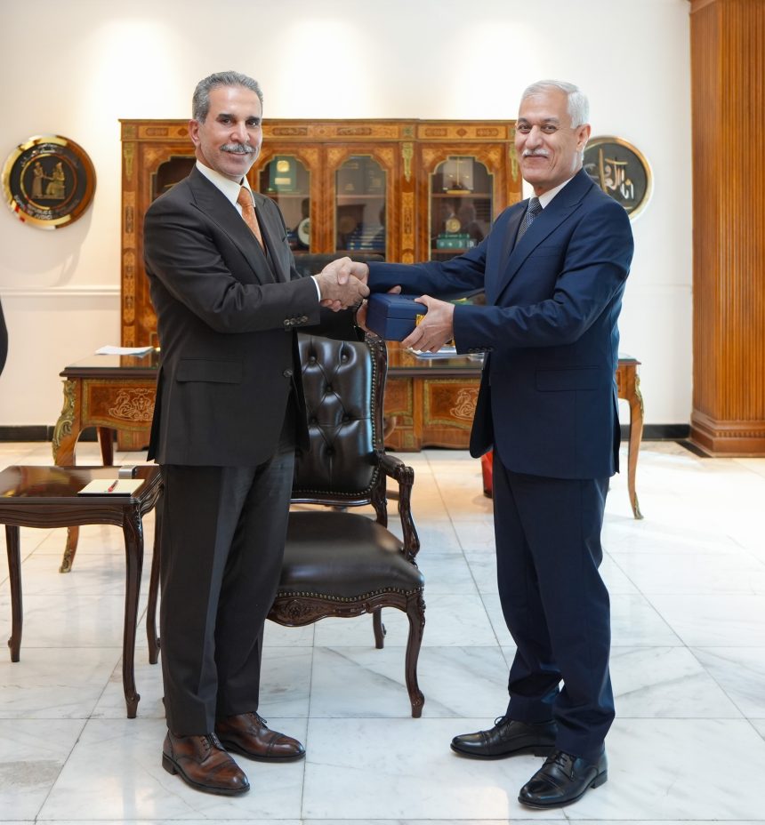 القاضي زيدان يكرّم رئيس الادعاء العام نجم عبد الله بمناسبة إحالته على التقاعد