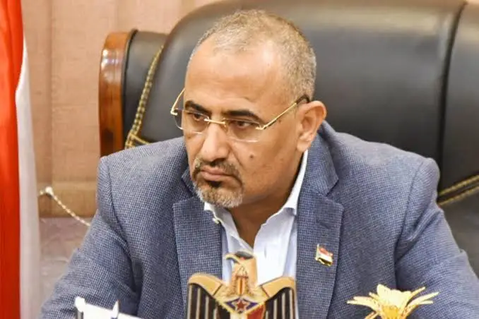 رئيس "الانتقالي" اليمني الجنوبي يعلن "مرحلة انتقالية" تشمل إجراء استفتاء حول حق تقرير المصير للجنوب