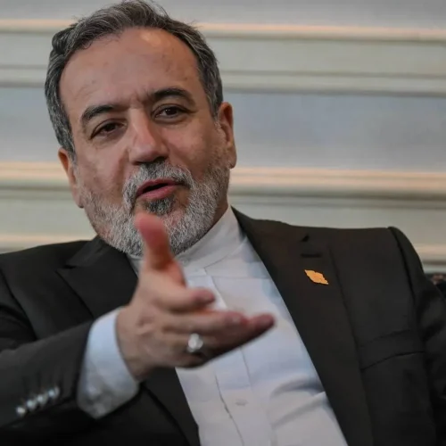 "متهورة وخطرة".. عراقجي يرد على تهديدات ترامب بالتدخل لدعم المتظاهرين