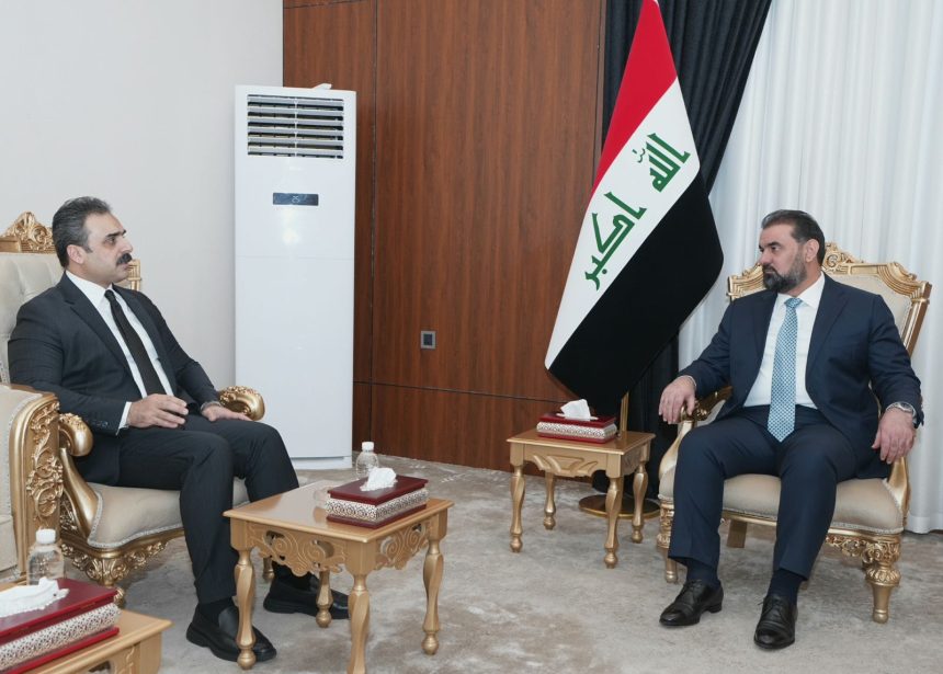 رئيس البرلمان الشيخ هيبت الحلبوسي يناقش عددًا من المواضيع مع رئيس هيئة المنافذ الحدودية