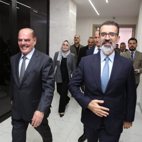 نقيب الصحفيين يلتقي محافظ كركوك ورئيس مجلس المحافظة ويؤكد مضي النقابة بمتابعة حقوق الأسرة الصحفية