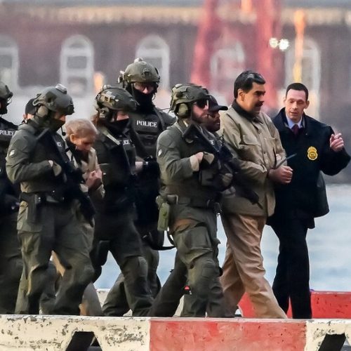 فنزويلا.. إطلاق حملة لملاحقة المتواطئين في اختطاف القوات الأمريكية مادورو