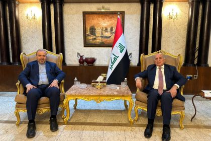 وزير الخارجية يتسلم رسالة من نظيره الإيراني