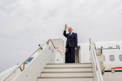 رئيس الجمهورية يتوجه إلى قبرص