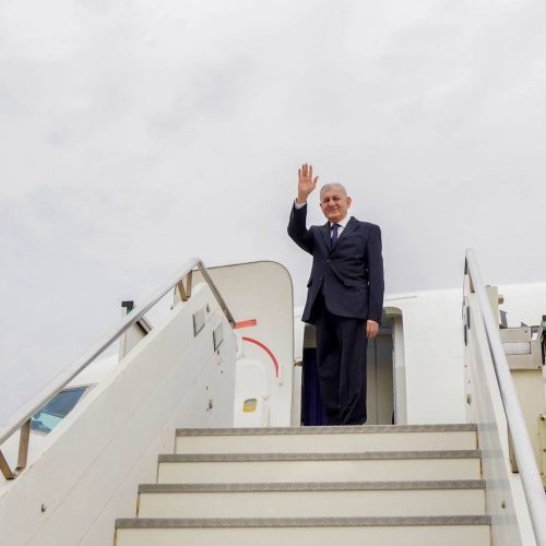 رئيس الجمهورية يتوجه إلى قبرص