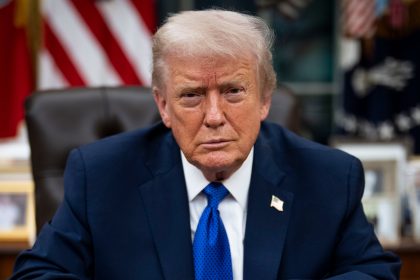 ترامب: سنوجه ضربة قوية جدًا لإيران إذا حاولت قمع التظاهرات المناهضة للحكومة