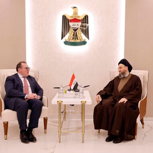 القائم بالأعمال الأمريكي للحكيم: إشراك الميليشيات بالحكومة العراقية بأي صفة كانت يتعارض مع شراكة أمريكية عراقية متينة