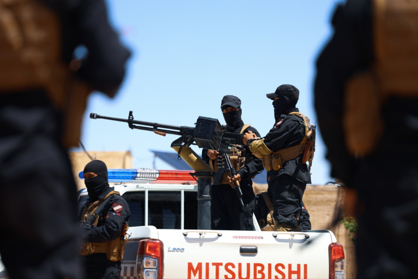 سوريا.. إغلاق طريق الرقة - دير الزور حتى إشعار آخر