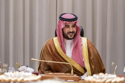 وزير الدفاع السعودي: حل المجلس الانتقالي باليمن قرار شجاع وحريص على مستقبل القضية الجنوبية
