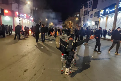 الاتحاد الأوروبي: قطع ‌الإنترنت وقمع الاحتجاجات بإيران يكشف عن نظام يخشى شعبه