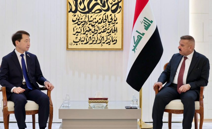 وزير الداخلية يبحث مع شركة كورية تجهيز كل محافظة عراقية بطائرتين للإطفاء والإنقاذ