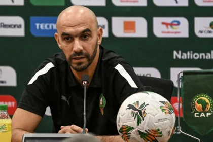 الركراكي: لدينا 40 مليون مدرِّب.. ومواجهة الجزائر "ستكون تاريخية"