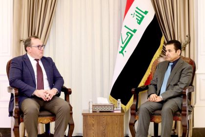 الاعرجي للقائم بالاعمال الامريكي: الحكومة تبذل جهودًا لتجنيب العراق آثار الصراع في المنطقة