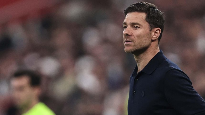 بعد خسارته كأس السوبر.. ريال مدريد يعلن اقالة مدربه "تشابي ألونسو"