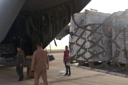 العراق يرسل غداً مساعدات انسانية إلى غزة