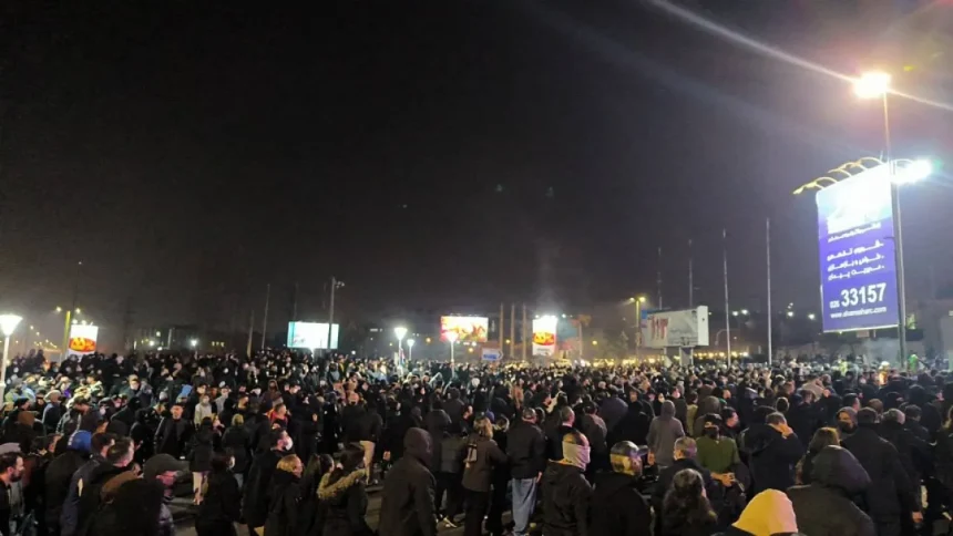 مع تواصل الاحتجاجات.. 5 دول بينها أميركا تدعو مواطنيها لمغادرة إيران