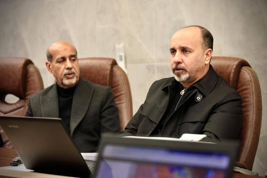 أمين بغداد يتابع الخطة الخدمية الخاصة بالزيارة الرجبية في غرفة عمليات ببلدية الكاظمية