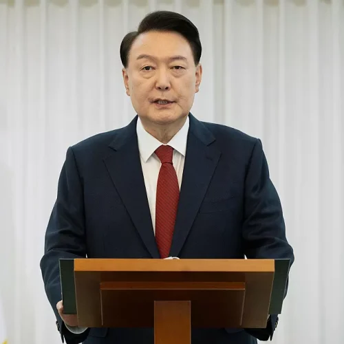 بعد إعلانه الأحكام العرفية.. النيابة الكورية الجنوبية تطلب عقوبة الإعدام للرئيس السابق يون سيوك يول