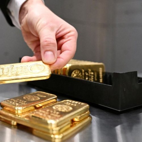 انخفاض اسعار الذهب بعد وصوله الى مستويات قياسية متأثرًا بموقف ترامب من ايران