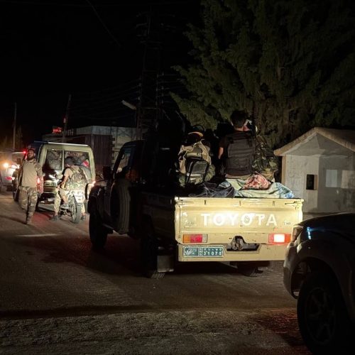 الجيش السوري يعلن البدء بمهاجمة مواقع "العمال الكردستاني" و"قسد" في دير حافر بحلب