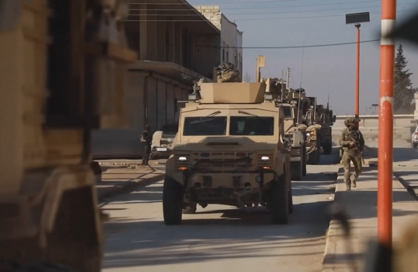 الولايات المتحدة تهدد سوريا بإعادة فرض العقوبات في حال توسيع العمليات ضد "قسد"