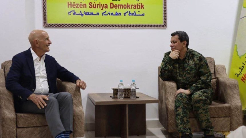 المبعوث الأمريكي وقائد "قسد" يصلان إلى أربيل لمناقشة خفض التصعيد في حلب