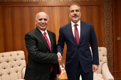 وزير الخارجية ونظيره التركي يبحثان التوترات بين واشنطن وطهران وانعكاساتها على أمن المنطقة