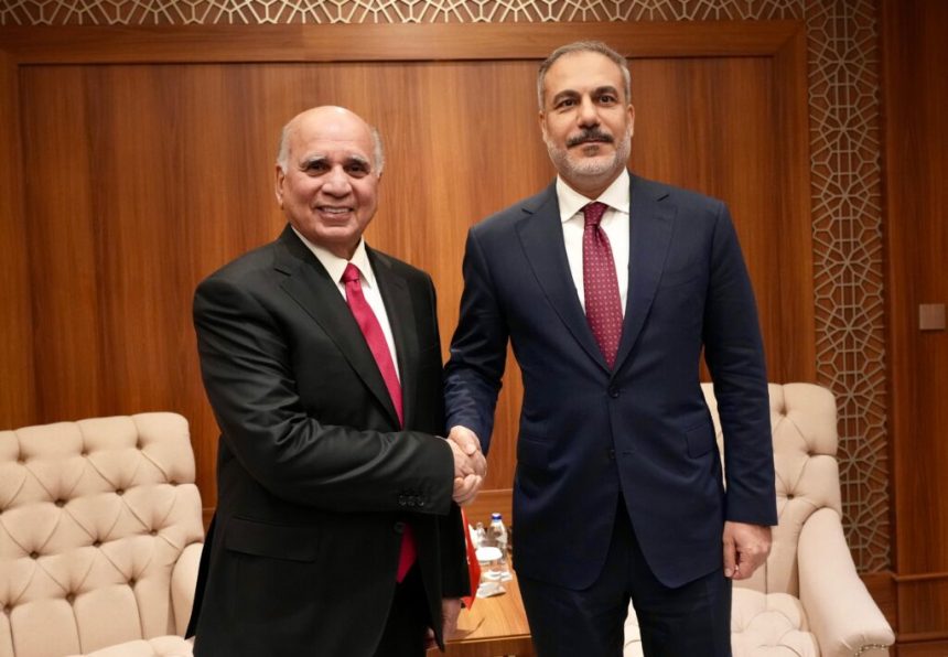 وزير الخارجية ونظيره التركي يبحثان التوترات بين واشنطن وطهران وانعكاساتها على أمن المنطقة