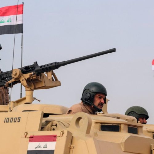 الدفاع: الجيش العراقي سيتولى إدارة قاعدة عين الأسد بالكامل بعد الانسحاب الأمريكي