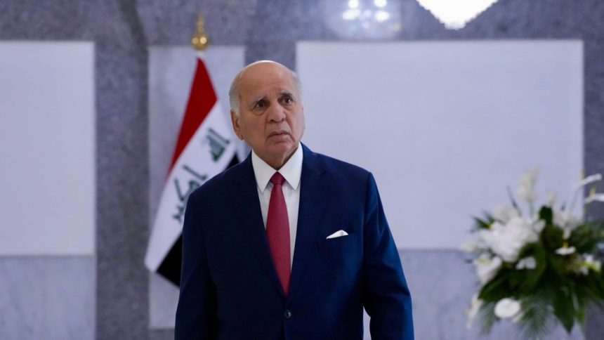 وزير الخارجية فؤاد حسين يصل العاصمة الإيرانية طهران