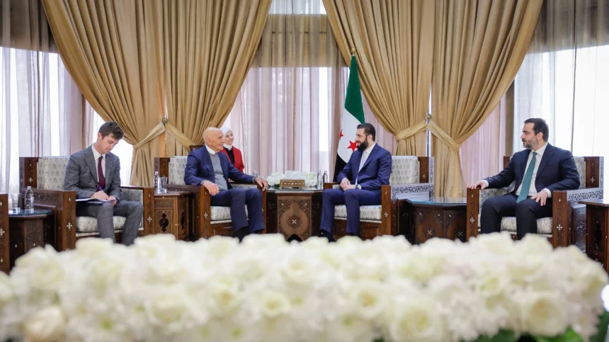 الشرع يؤكد لمبعوث ترامب على وحدة سوريا وسيادتها واهمية بناء دولة بمشاركة الجميع