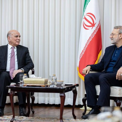 وزير الخارجية من طهران: التعامل مع التحديات يتطلب تحقيق قدر أعلى من الاستقرار الإقليمي