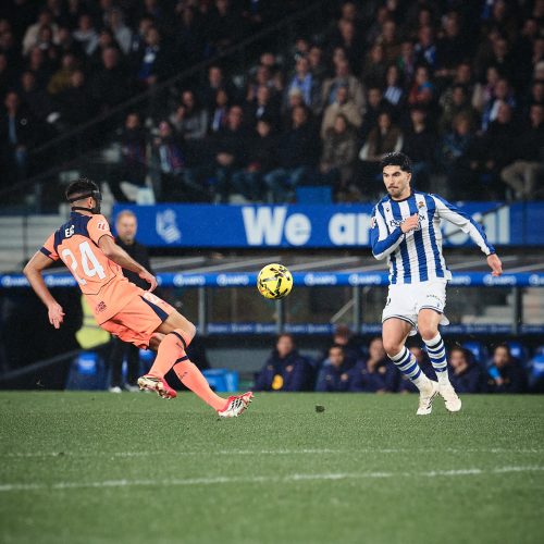 ريال سوسيداد يهزم برشلونة بثنائية في الدوري الإسباني