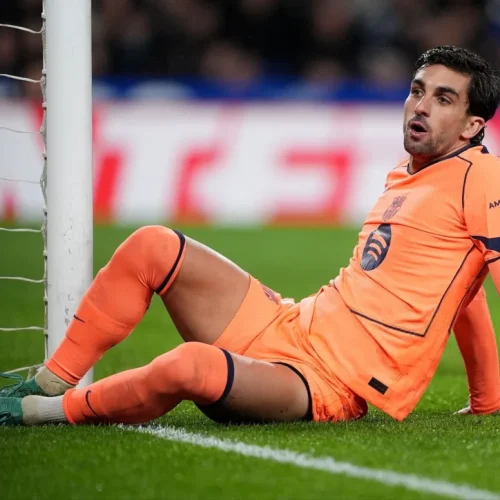 صدمة جديدة تضرب البارسا.. إصابة فيران توريس قبل ليلة الأبطال