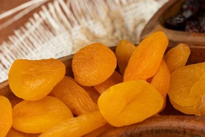 العراق يستورد مشمشاً مجففاً من تركيا بنحو 25 مليون دولار خلال 2025