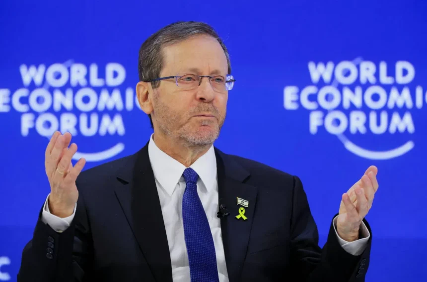 الرئيس الاسرائيلي يرفض العفو الفوري عن "نتنياهو" رغم ضغط ترامب