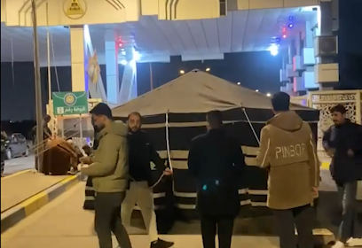 موظفون بجامعة البصرة يعلنون الإضراب بسبب إلغاء مخصصات الخدمة الجامعية ورئاستها تقرر تأجيل الامتحانات