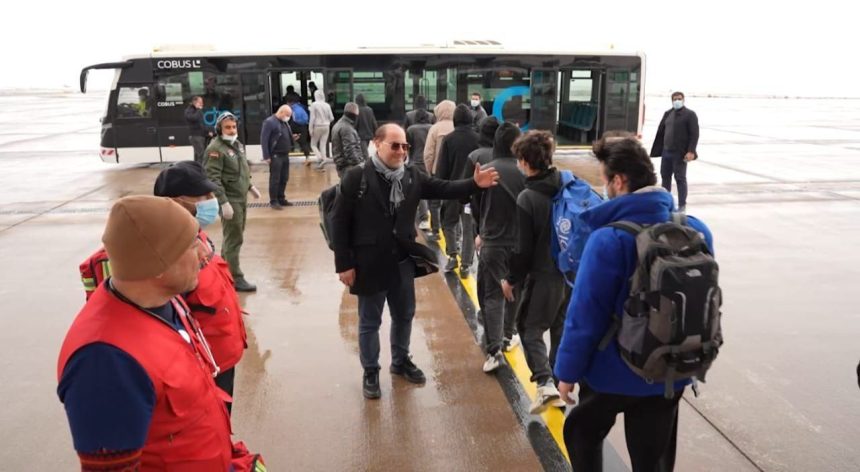 ضمن الوجبة الثانية.. إعادة 97 مهاجراً عراقياً من ليبيا إلى أربيل