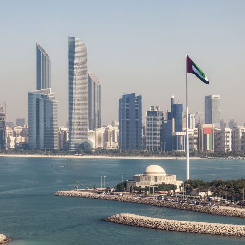 الإمارات تؤكد التزامها بعدم استخدام أراضيها بأي اعمال عسكرية عدائية ضد إيران