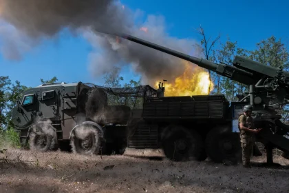 فايننشال تايمز: ضمانات واشنطن الأمنية لأوكرانيا مشروطة بالتنازل عن أراض