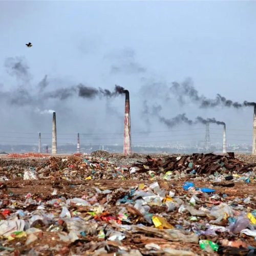 لمعالجة التلوث.. النزاهة تدعو إلى إبعاد الصناعات المُلوّثة إلى خارج مدينة بغداد