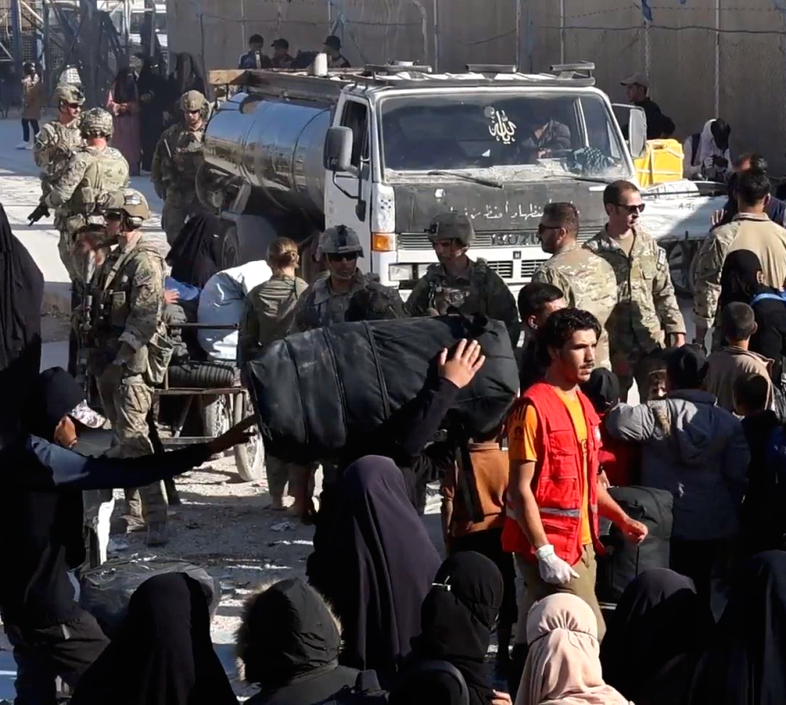 رويترز: العراق يريد وقتا لتجهيز سجون وإجراء محادثات مع دول أخرى بشأن إعادة معتقلين لبلادهم